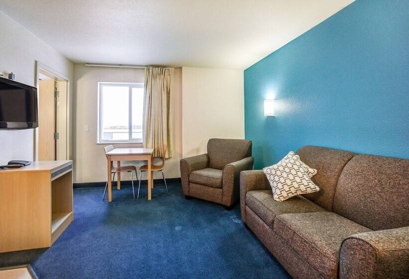 Люкс, Days Inn By Wyndham Stony Plain