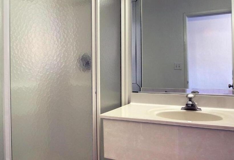 غرفة قياسية لذوى الاحتياجات الخاصة, Motel 6normal, Il  Bloomington Area