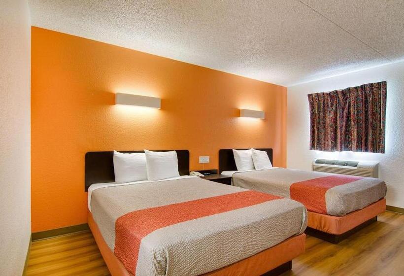 Четырехместный Номер Стандарт, Motel 6salina, Ks