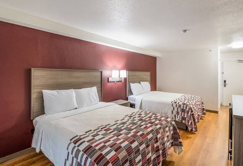 Номер Стандарт 2 Двуспальные Кровати, Red Roof Inn Rochester – Airport