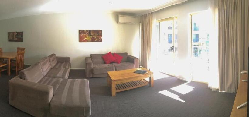 발코니가 있는 2 베드룸 아파트, Beachside Holiday Apartments