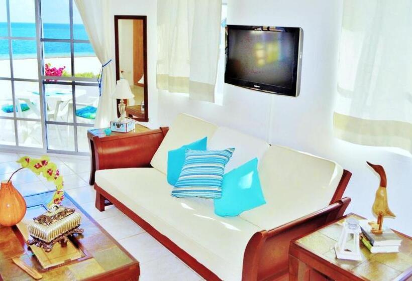 سوئیت مستر با چشم‌انداز, Corales Suites