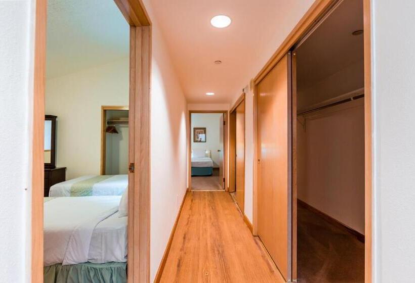 1 Bedroom Penthouse Apartment, Alupang Beach Tower