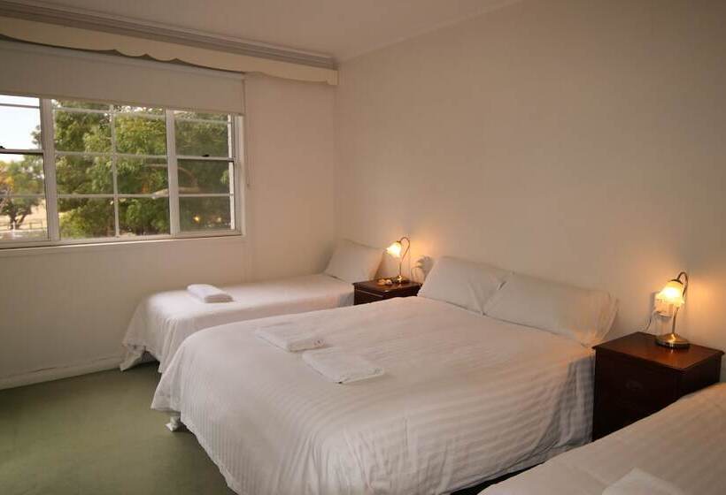 Семейные Апартаменты 3 Спальни, Big4 Cape Jervis Accommodation & Caravan Park