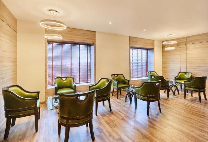 클럽 룸, Hycinth Hotels