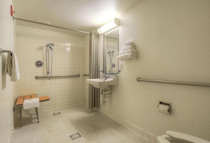 Номер Стандарт Адаптированный для Инвалидов, Motel 6 costa Mesa, Ca