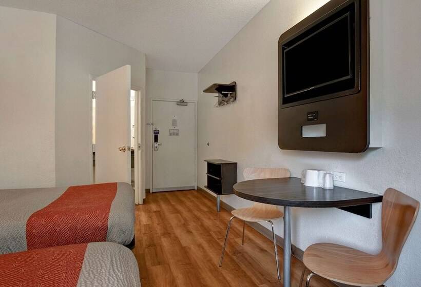 스탠다드 룸 더블 침대 2개, Motel 6 gilroy, Ca