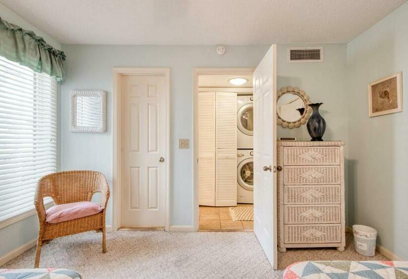 Апартаменты 2 Спальни, 4849 Turtle Cove Villa