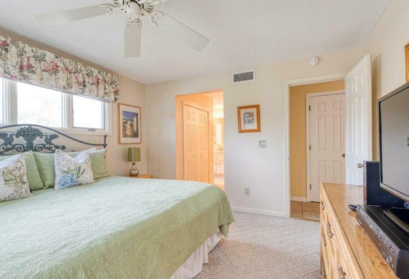 Апартаменты 2 Спальни, 4849 Turtle Cove Villa