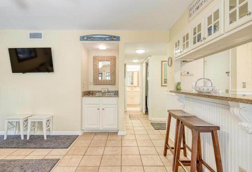 Апартаменты 2 Спальни, 4849 Turtle Cove Villa
