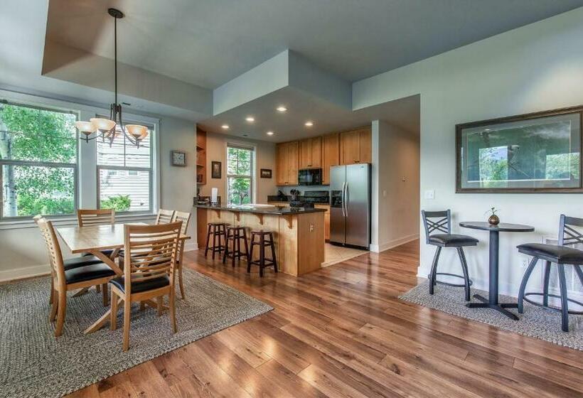 Апартаменты 2 Спальни, Dover Bay  Bayside South