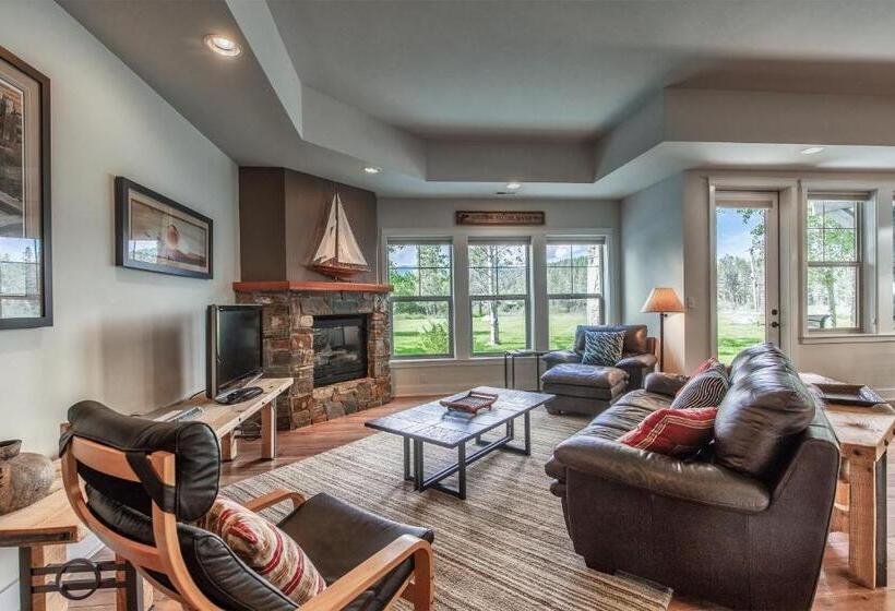 Апартаменты 2 Спальни, Dover Bay  Bayside South