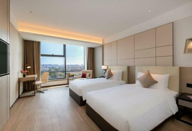 غرفة قياسية مطلة على المدينة, Kew Green Hotel Hongqiao Shanghai