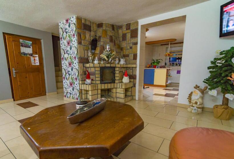 Quarto Estandar Vista Montanha, U Hanki