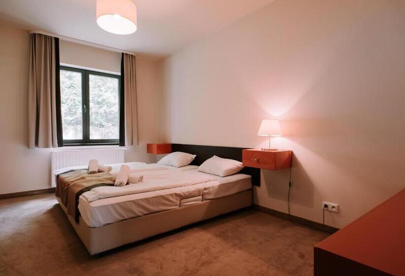 2 Bedroom Apartment With Garden, Szklane Domy