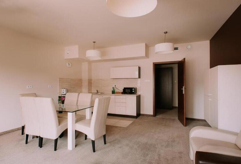 2 Bedrooms Apartment Mountain View, Szklane Domy