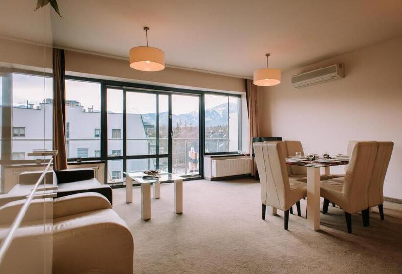 2 Bedrooms Apartment Mountain View, Szklane Domy