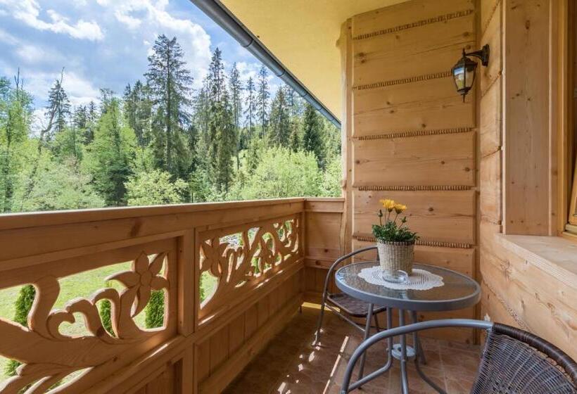 Трехместный Номер Стандарт с Балконом, Gościniec Nad Potokiem
