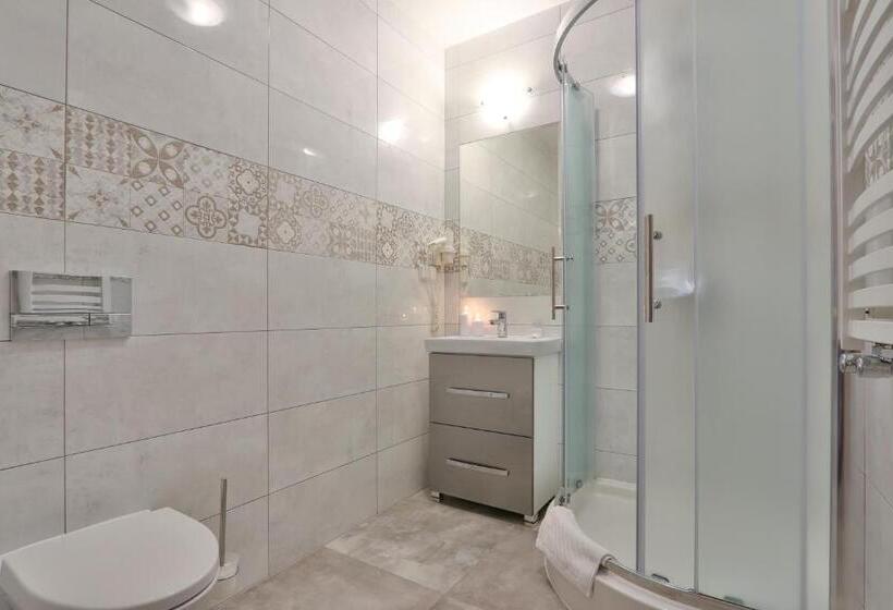 Апартаменты 2 Спальни, Bystra