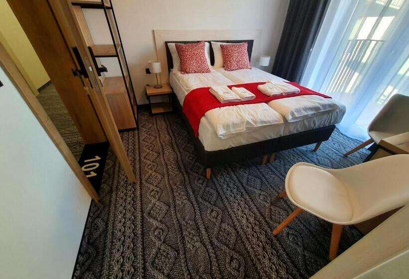 اتاق استاندارد با بالکن, Villa Olimpijska 2   Centrum