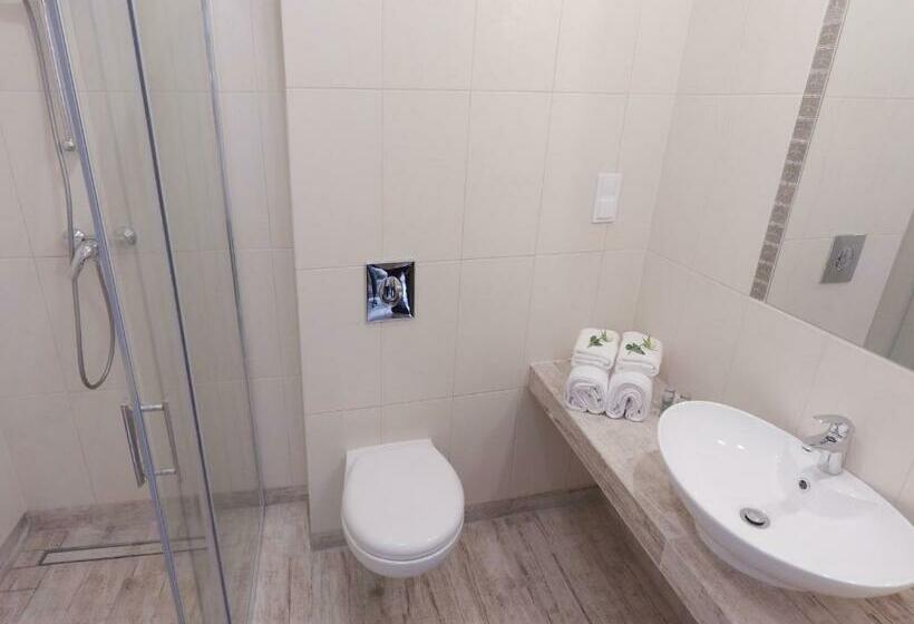 خانه 1 خوابه, Dwór I Dworek Leszczowate Wellness & Spa