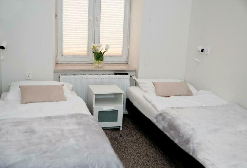 اتاق استاندارد, Rodmos Hostel