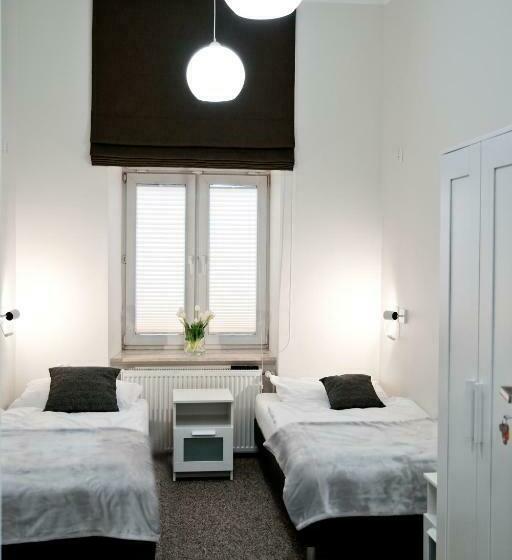 اتاق استاندارد, Rodmos Hostel