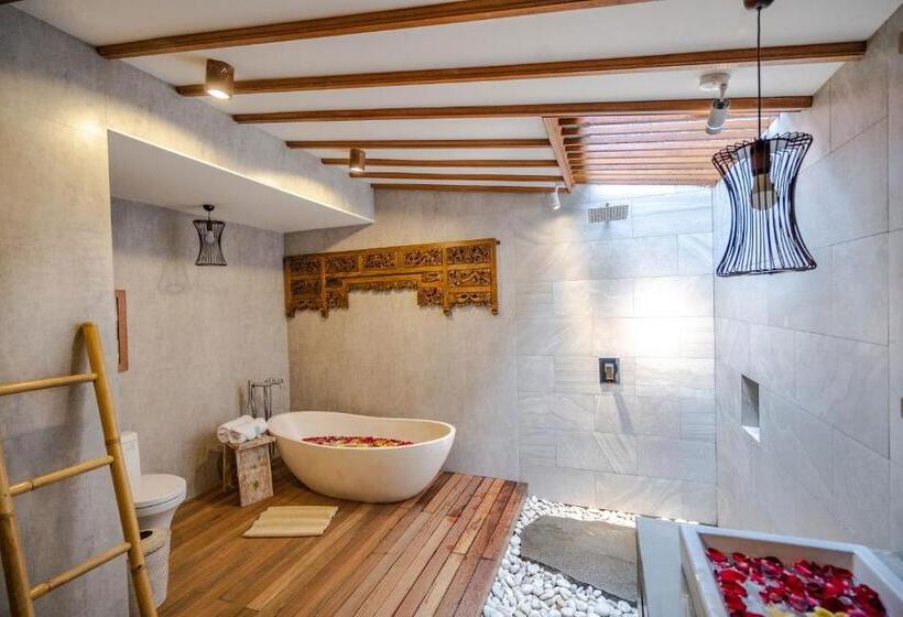 Номер Deluxe, Natya Hotel Tanah Lot