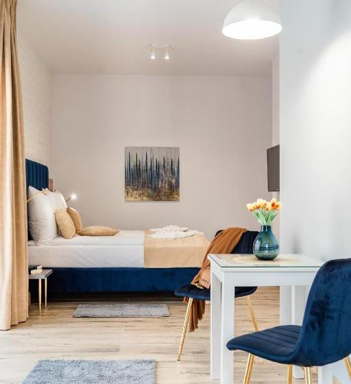 استودیوی لوکس, Helios Apart