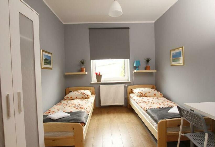 Номер Стандарт Совместная Ванная, Hostel W Ogrodzie