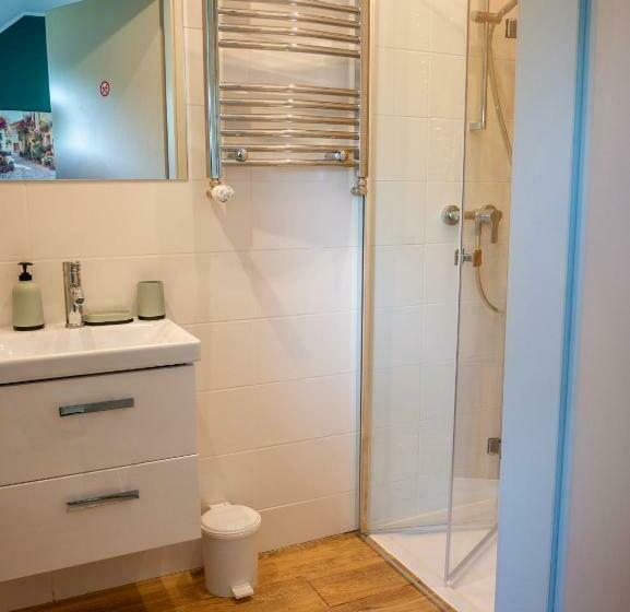 Номер Стандарт Трехместный, Hostel W Ogrodzie