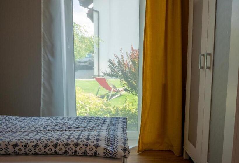 Шале 1 Спальня, Hostel W Ogrodzie