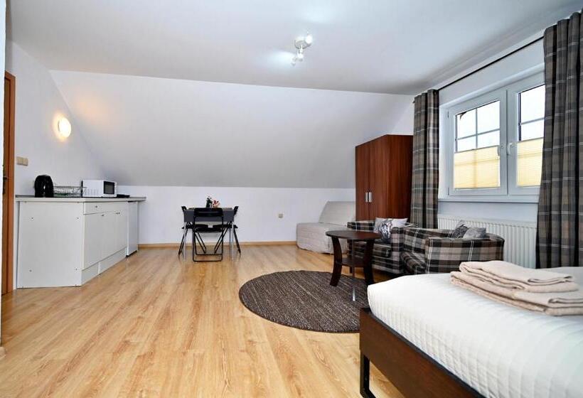 Трехместный Номер Superior, Molonówka Guest House