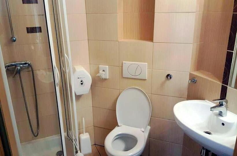 اتاق استاندارد با بالکن, Rezydencja 5 Dębów