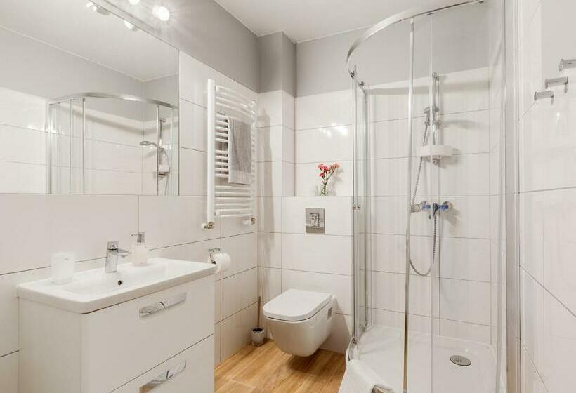 Quarto Quádruplo Estandar, Villa Milla