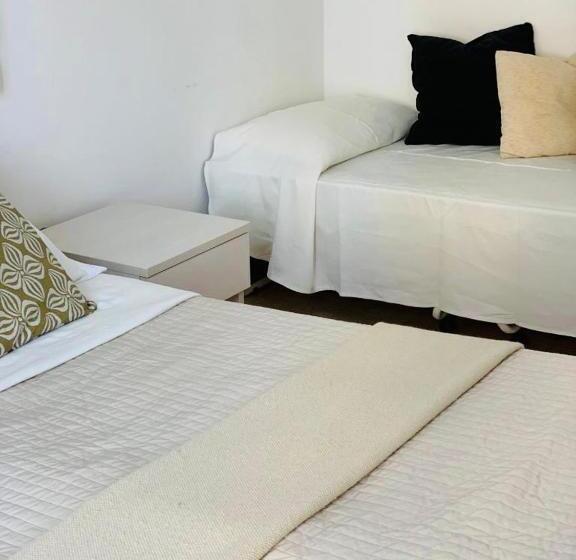 اتاق استاندارد چهار تخته, Lima