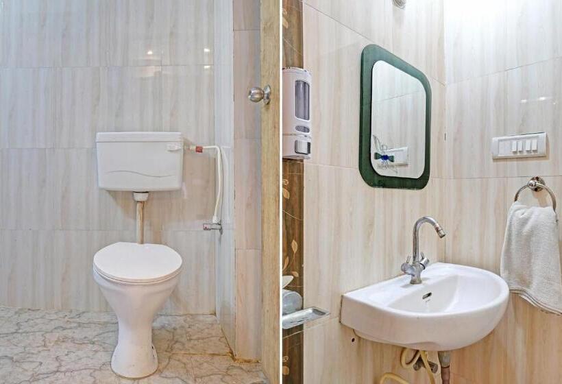 اتاق کلاسیک سه تخته, Flagship Bliss Inn
