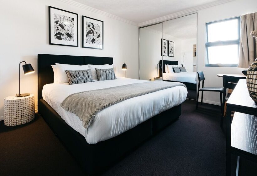 스탠다드 스튜디오, Gabba Central Apartments
