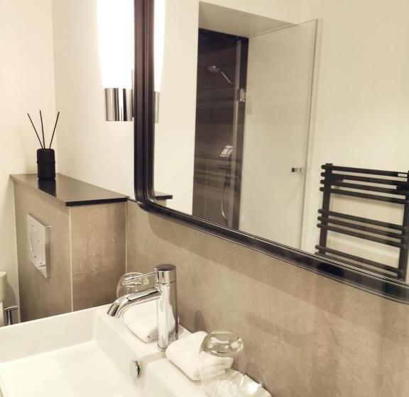 اتاق استاندارد, Le Clos Saint Martin Hôtel & Spa