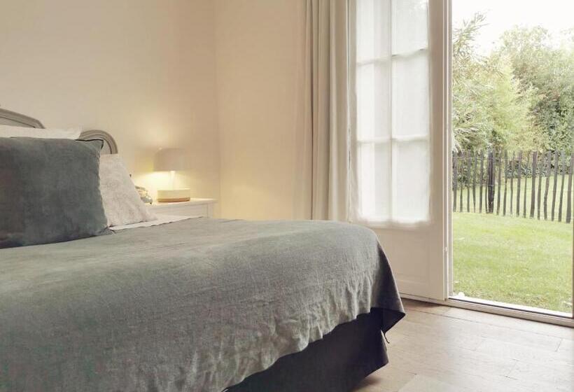 سوییت لوکس, Le Clos Saint Martin Hôtel & Spa