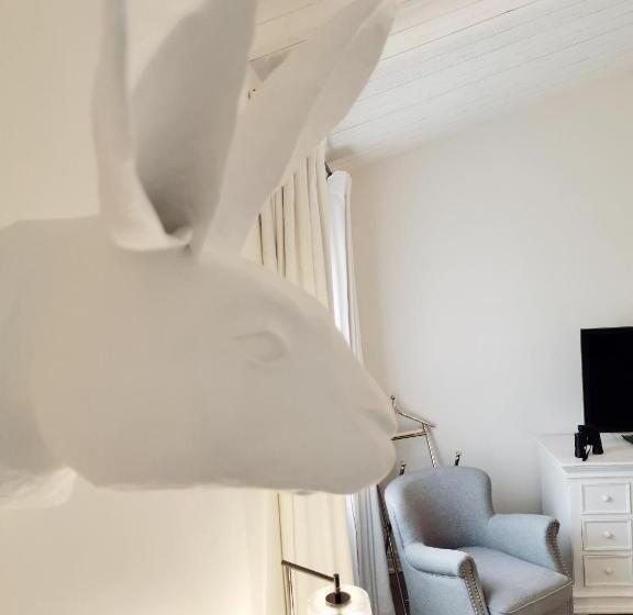 سوییت پرستیژ, Le Clos Saint Martin Hôtel & Spa