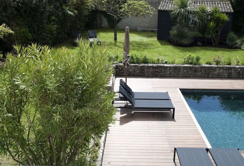 سوییت لوکس, Le Clos Saint Martin Hôtel & Spa