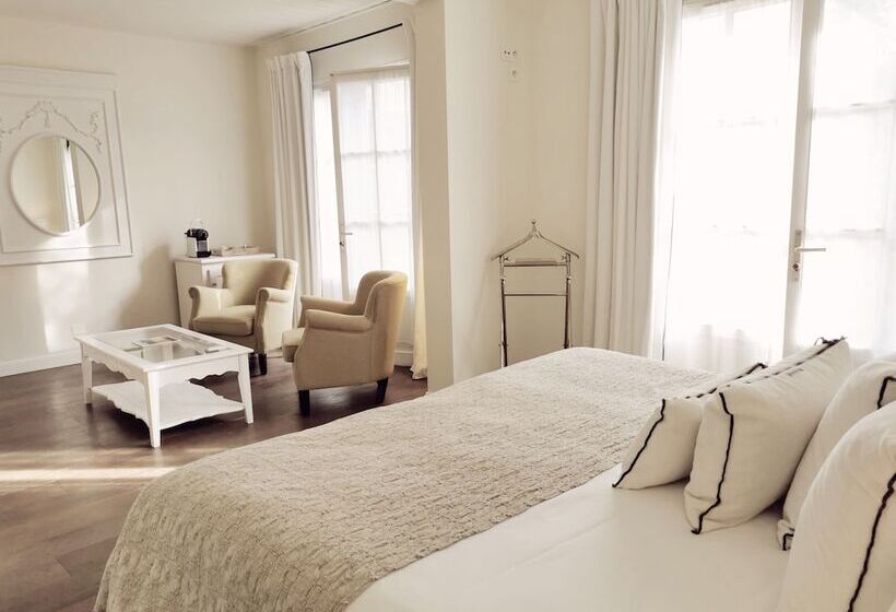 سوییت لوکس, Le Clos Saint Martin Hôtel & Spa