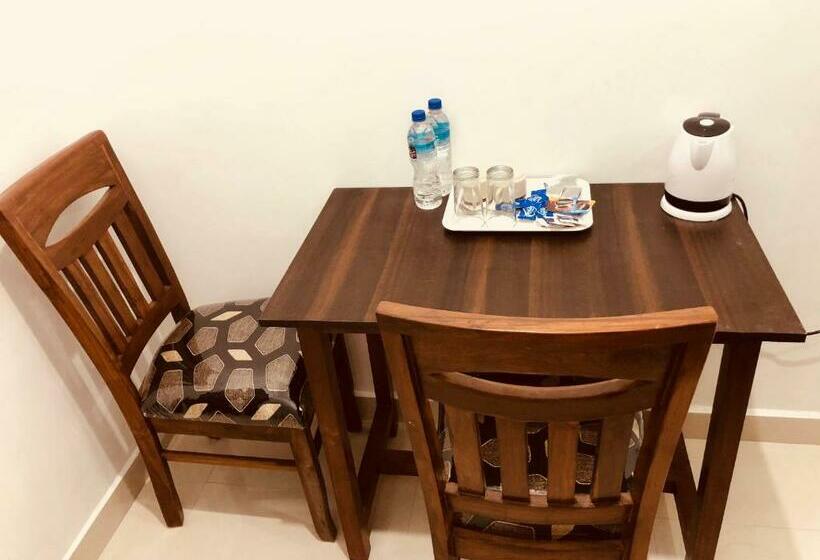 اتاق استاندارد با تخت بزرگ, Swati