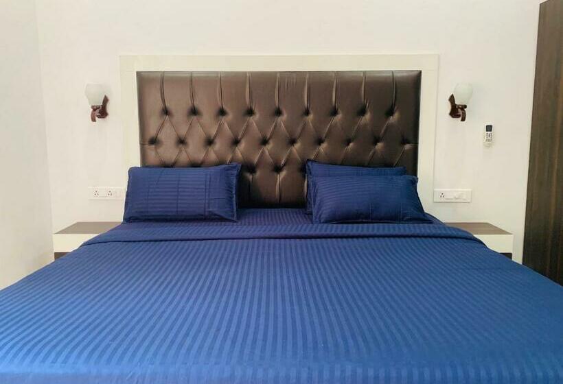 اتاق استاندارد با تخت بزرگ, Swati
