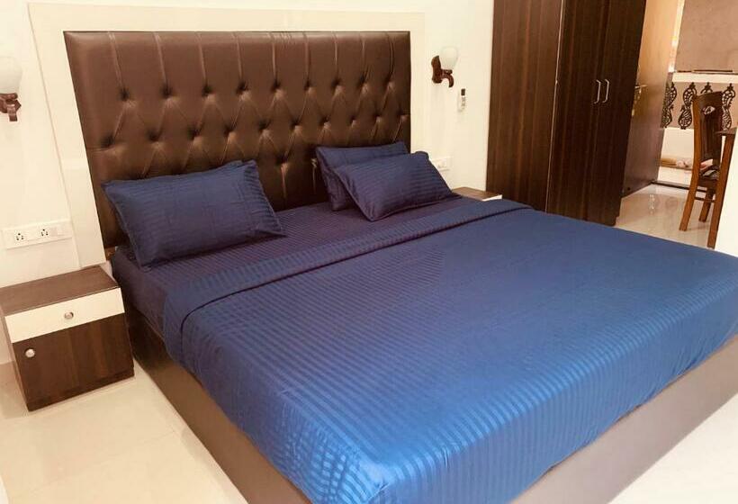 اتاق استاندارد با تخت بزرگ, Swati