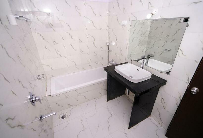 اتاق استاندارد با تخت بزرگ, Swati