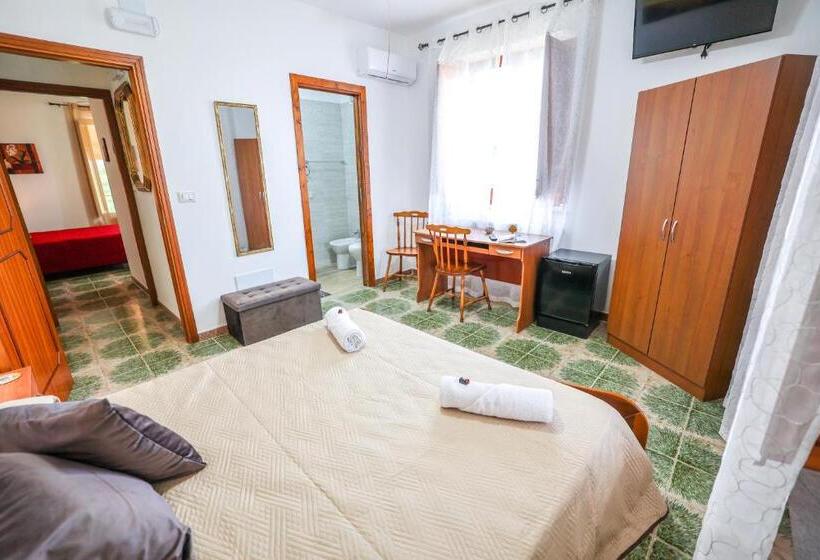 اتاق استاندارد با چشم‌انداز دریا, B&b Giardino Dei Cedri
