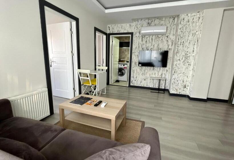 اتاق خانوادگی, Eluxi̇o Sui̇te