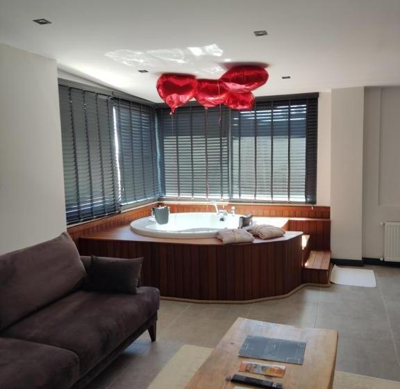 سوییت اجرایی, Eluxi̇o Sui̇te